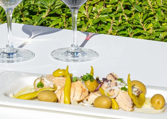 Отель Palacio De Aiete 4*