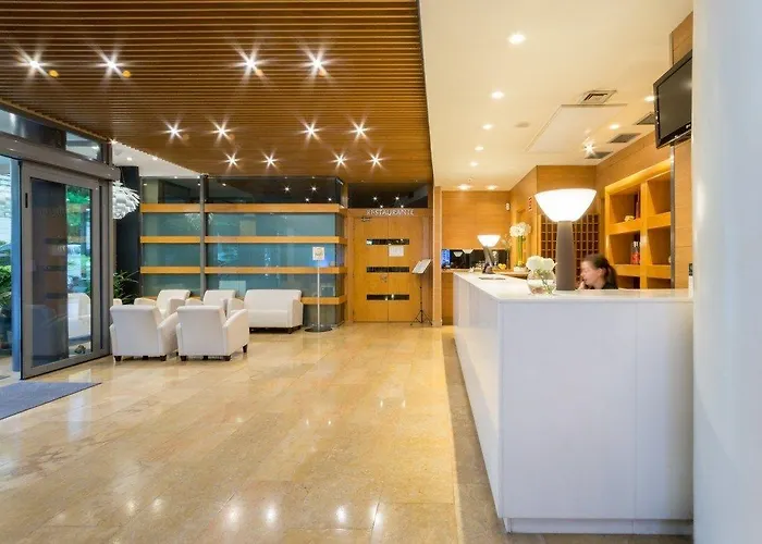 Отель Palacio De Aiete