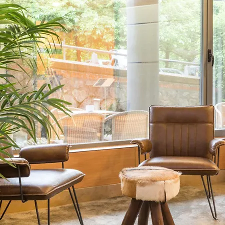 Отель Palacio De Aiete