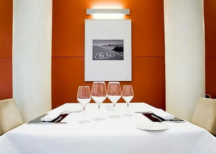 Отель Palacio De Aiete